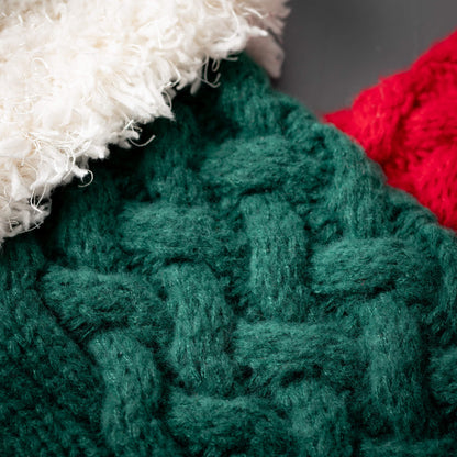 KNITTED RED GREEN STOCKING SET