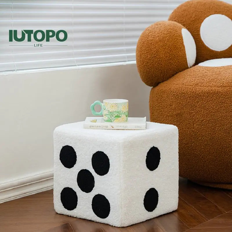 Dice Poufs